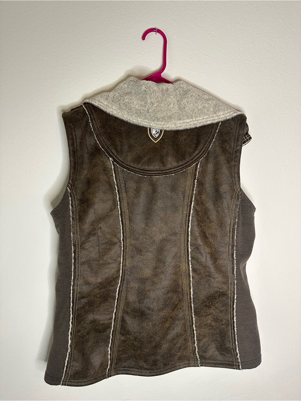 KUHL Brown Shearling-Trim Vest with Cream Accents - Picture 3 of 4